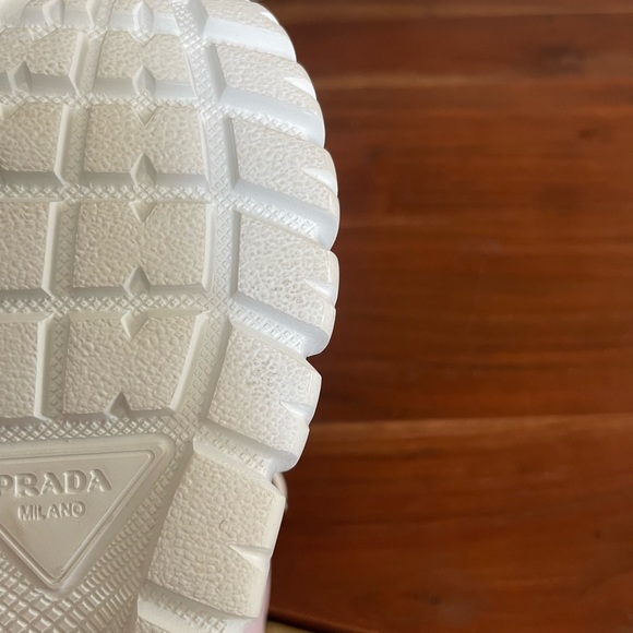 PRADA NYLON PIUMA ALABRASTO (pink) SNEAKERS - Picture 15 of 16